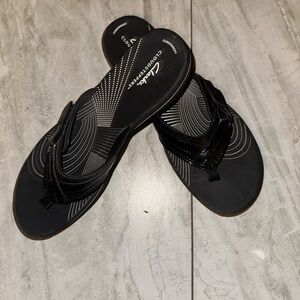 Clarks Women's Black Thong Sandals